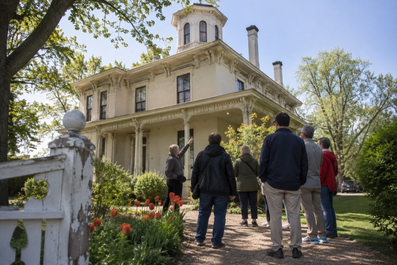2-Hour Architecture Walking Tour